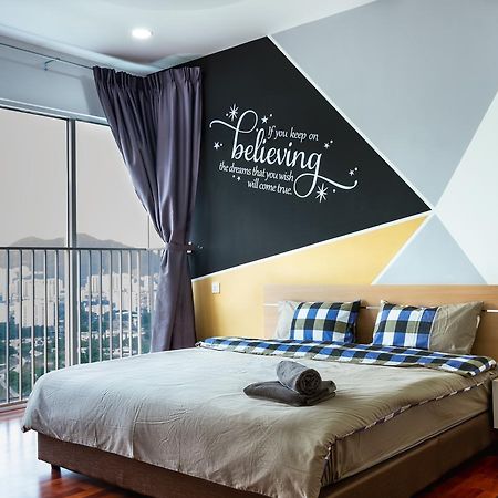 Southwest Island Suite By D Imperio Homestay Bayan Lepas Exterior photo